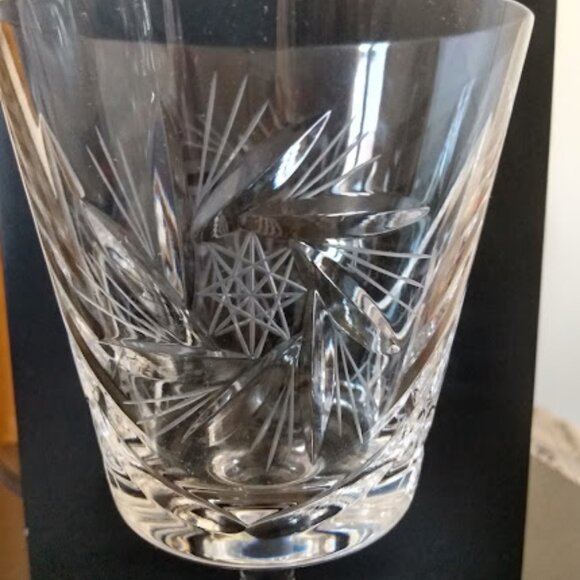 Crystal Pinwheel Wine Glasses set of THREE - Picture 8 of 9